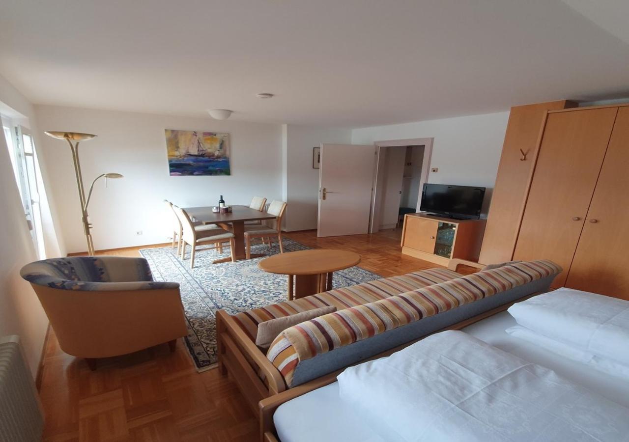 Haus Kraller-Urlaub Mit Seeblick Millstatt Bagian luar foto