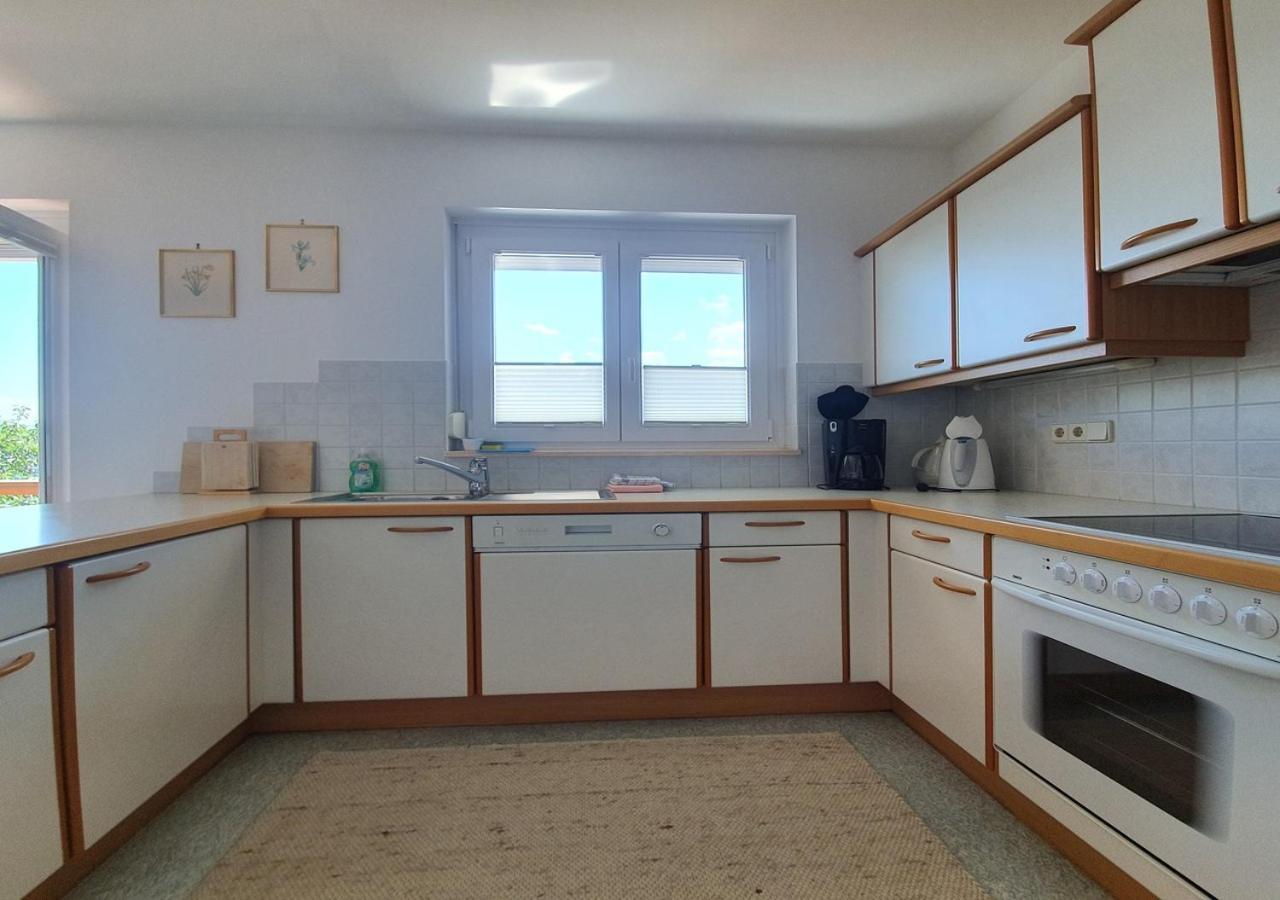 Haus Kraller-Urlaub Mit Seeblick Millstatt Bagian luar foto