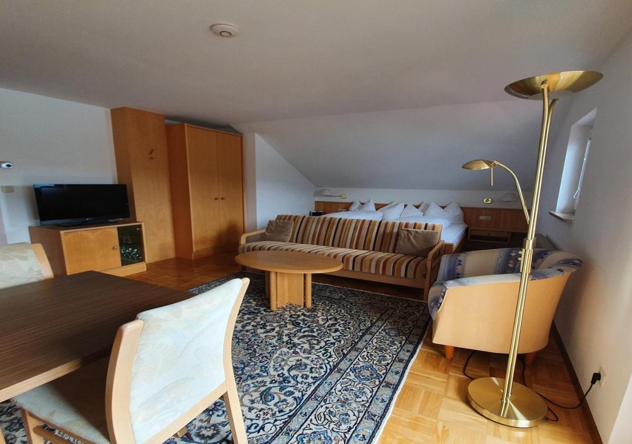 Haus Kraller-Urlaub Mit Seeblick Millstatt Bagian luar foto