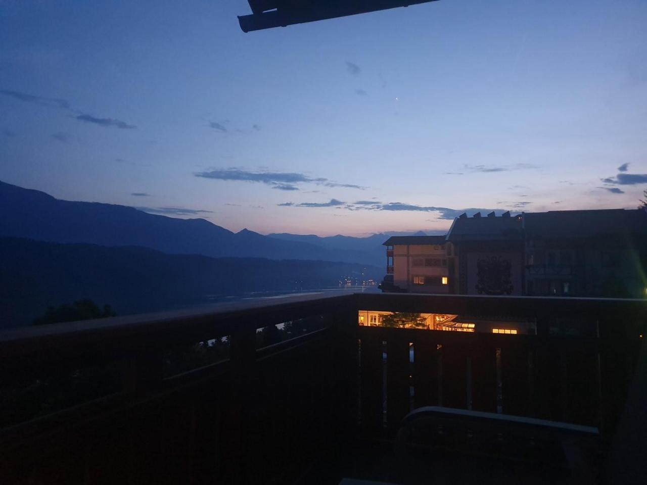 Haus Kraller-Urlaub Mit Seeblick Apartment Millstatt Bagian luar foto