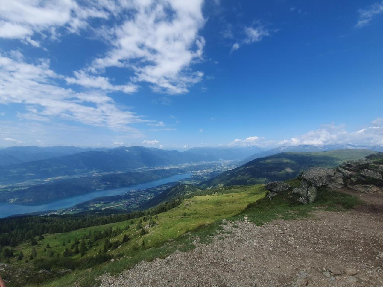 Haus Kraller-Urlaub Mit Seeblick Millstatt Bagian luar foto