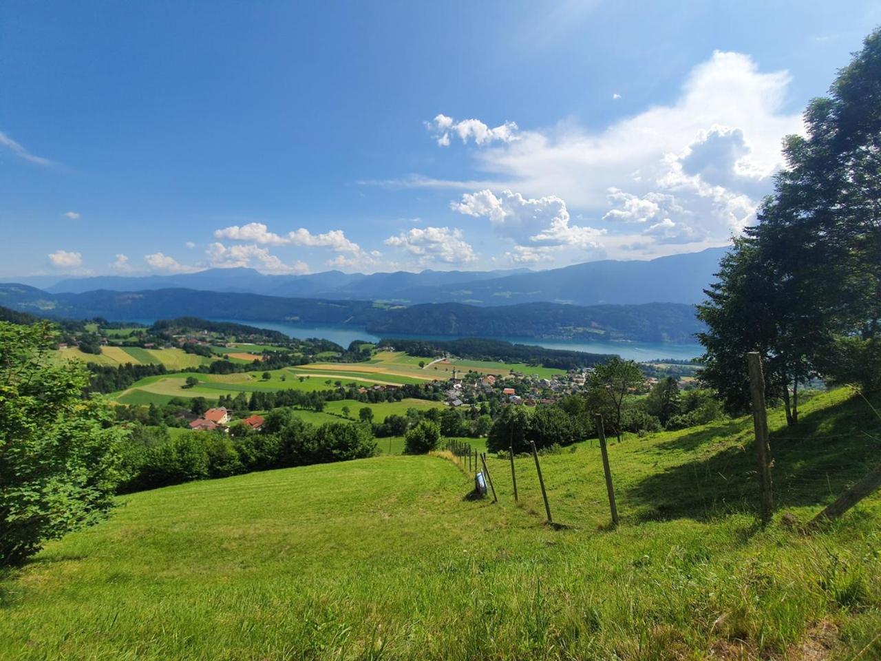 Haus Kraller-Urlaub Mit Seeblick Apartment Millstatt Bagian luar foto