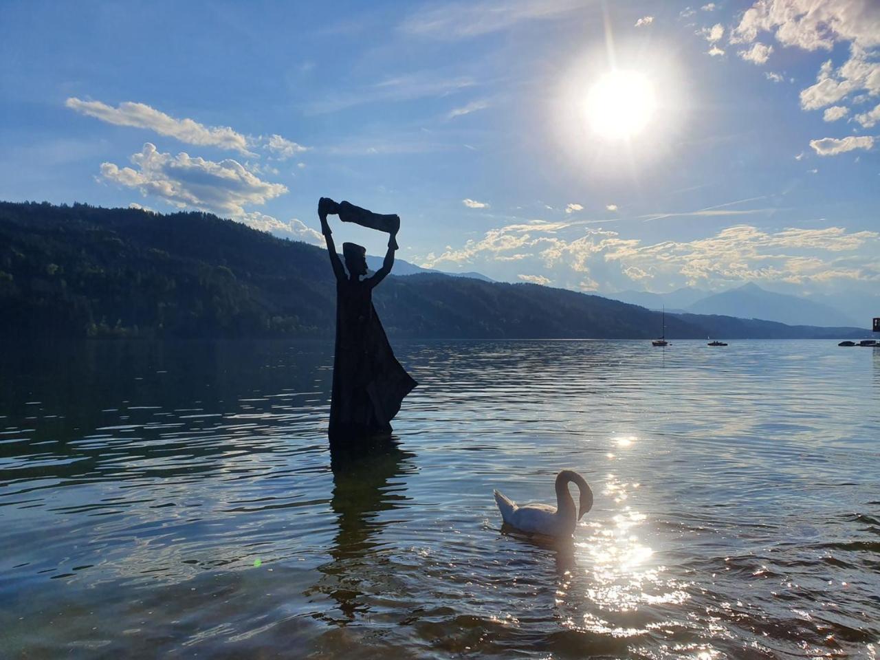 Haus Kraller-Urlaub Mit Seeblick Apartment Millstatt Bagian luar foto